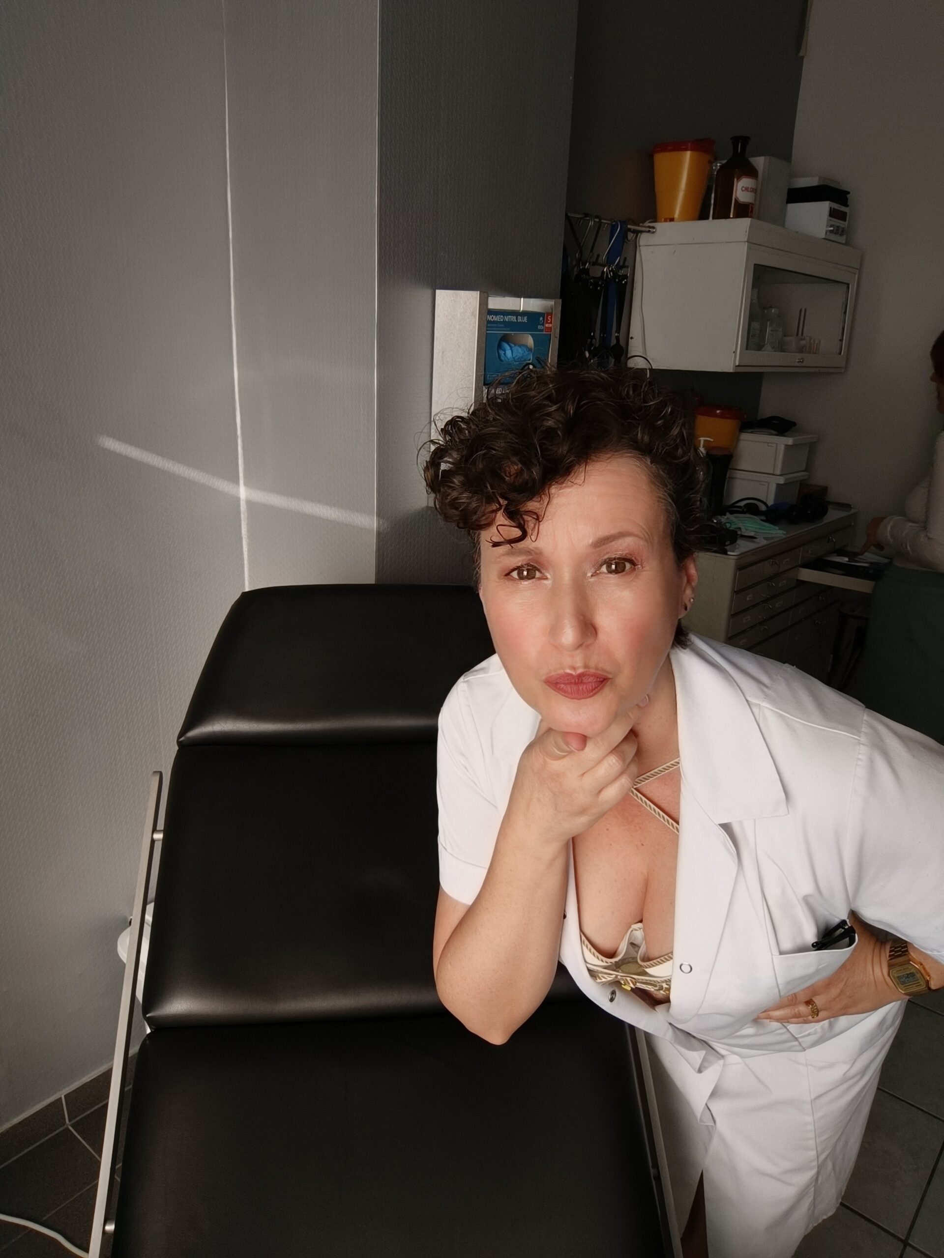 Tamara Solidor 7 Tamara Solidor in Klinik-Kittel